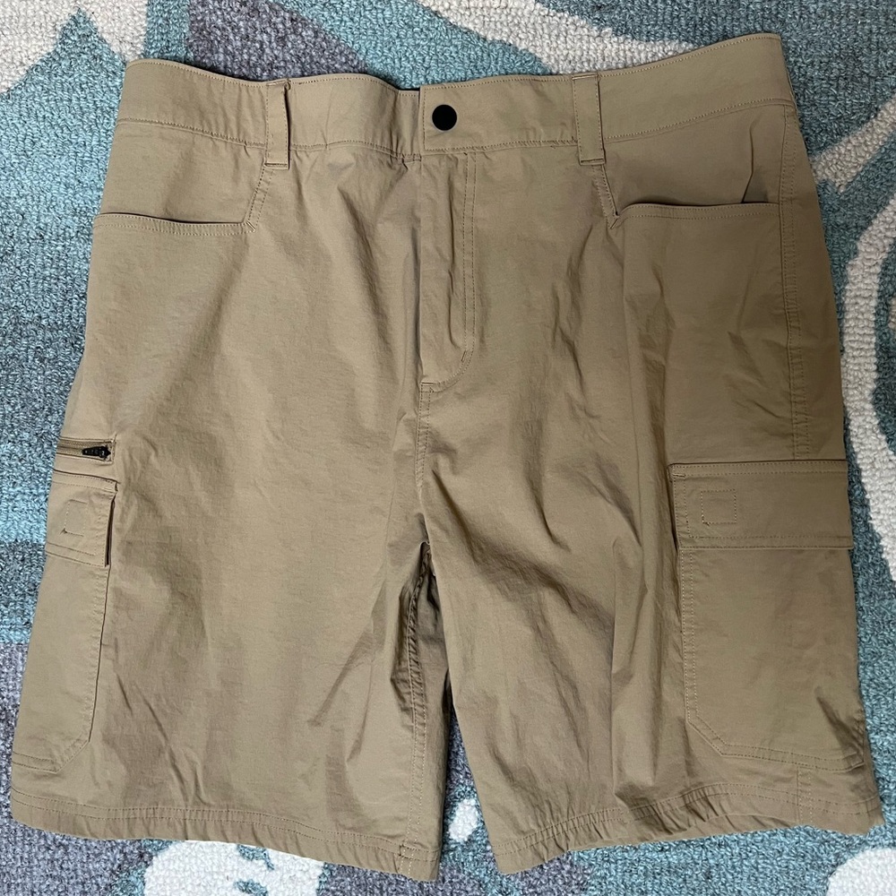 Orvis Men’s Tech Cargo Shorts  38